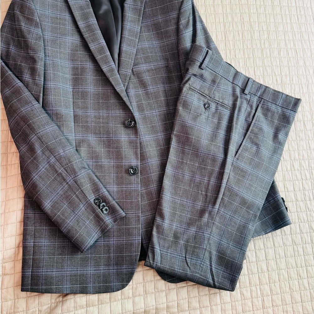 Michael Kors Kids Plaid Suit in Gray